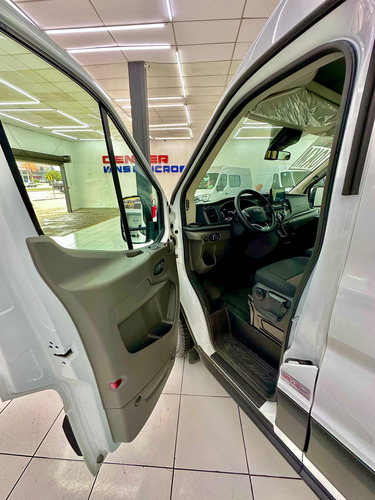 Nova Ford Transit 15 Lugares Automática
