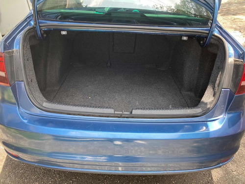 Imagen 8 de 15 de Volkswagen Jetta 2.5 Sportline Tiptronic At 2016