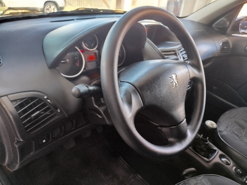 Peugeot 207 1.4 XR PASSION 8V FLEX 4P MANUAL
