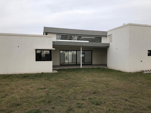 Imagen 4 de 16 de Casa En Venta En San Rafael, Villanueva, Tigre