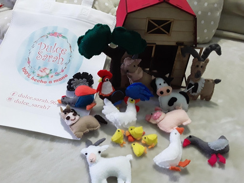 Imagen 2 de 3 de Granja Con Animalitos En Tela (kit)