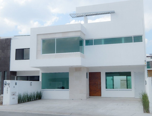 Hermosa Residencia, Lomas De Juriquilla, Jardín, Terraza, Estudio O 4ta Rec Pb