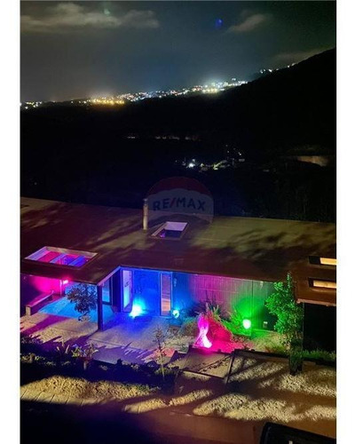 Imagen 23 de 27 de Espectacular! Moderna , Piscina, Jacuzzi Y Quincho