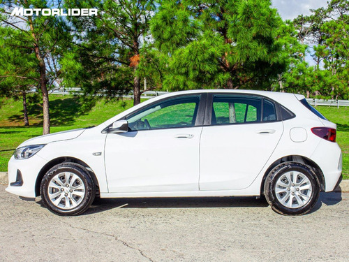 Imagen 2 de 25 de Chevrolet Onix Lt 1.2 Extra Full | Permuta / Financia