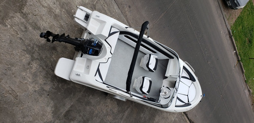 Imagen 11 de 15 de Lancha Open 3v Tango 470 Power Tec 40 Hp Nautica Milione 2