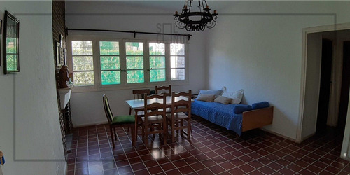 Imagen 3 de 23 de Oportunidad!! Clasico Chalet 6 Amb. Zona Alfar