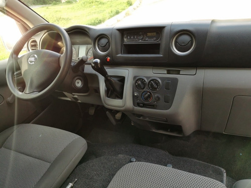 Imagen 12 de 12 de Nissan Urvan 2020 2.5 Panel Ventanas Amplia Mt
