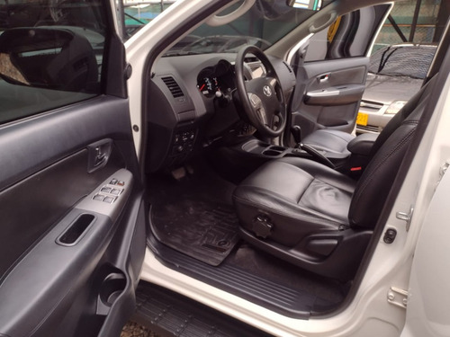 Toyota Fortuner Sr5 2015