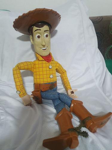 Woody  Disney  Pixar Original 35cm