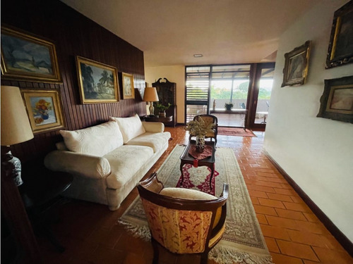 Se Vende Casa 540m2 Lomas De Chuao 9842