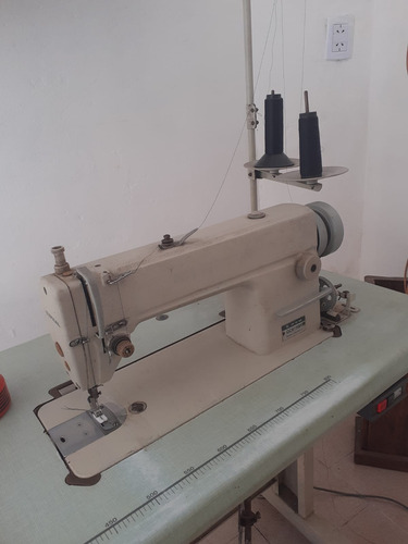 Maquina De Coser Recta Industrial Marca Typical