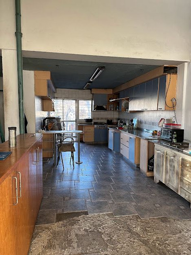 Casa En Venta De 7 Dormitorios C/ Cochera En Floresta