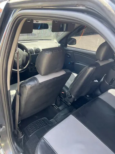 Renault Logan Familier