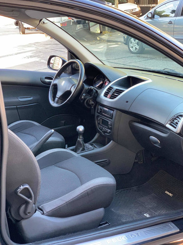 Peugeot 207 2010 1.6 Xt