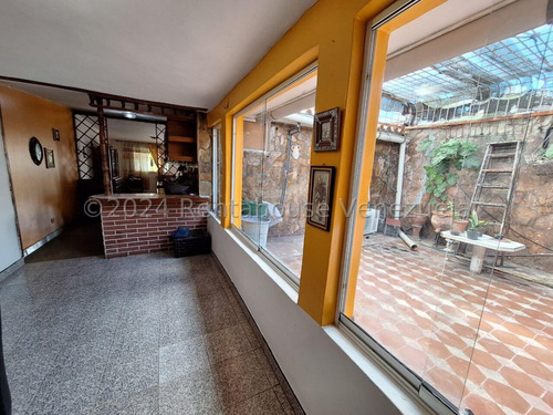 Casa Remodelada Y Ampliada Ubicada En El Trigal De Cabudare,gabriela C