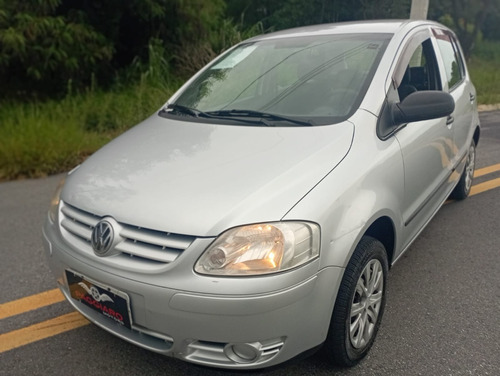 Volkswagen Fox 1.0 Plus Total Flex 5p