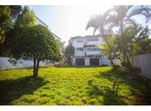 #24-22206  Agradable Quinta En Colinas De Santa Monica 