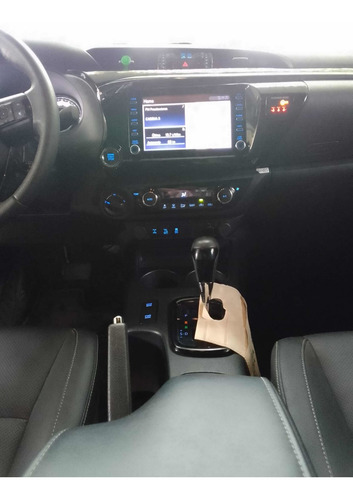 Imagen 14 de 24 de Toyota Hilux 2020 2.8 Cd Srx 177cv 4x4 At