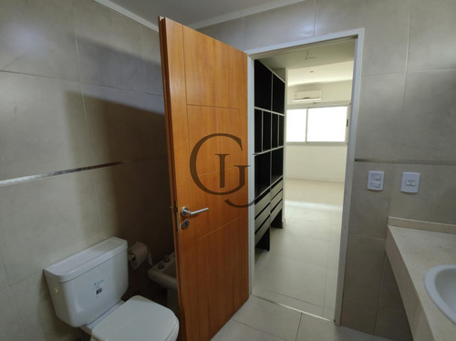 Imagen 16 de 29 de En Venta ! Excelente Departamento 3 Amb Con Patio, Cochera Y Balcon Aterrazado - 93m2