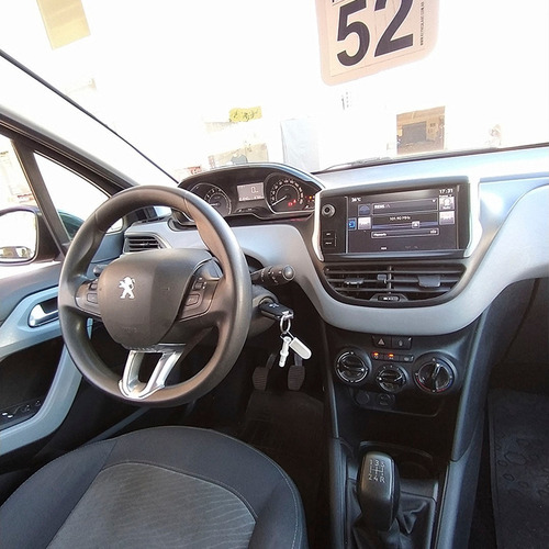 Peugeot 208 Allure C Nav