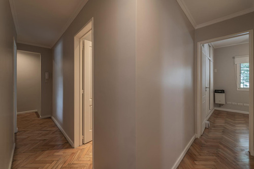 Impecable Casa En Venta Saavedra