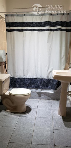 Casa En Arriendo De 12 Dorm. En Las Condes
