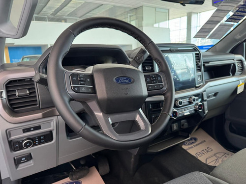Ford F-150 5.0L Xlt Cabina Y Media V8 4X4 At