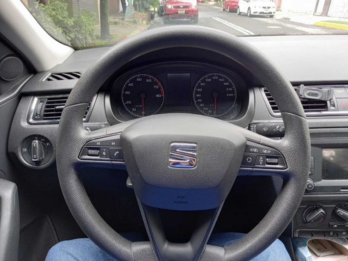 Imagen 8 de 9 de Seat Toledo 2017 1.6 Reference Mt