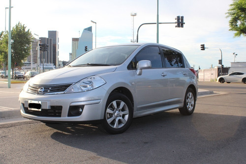 Nissan Tiida Tekna 1.8 6mt
