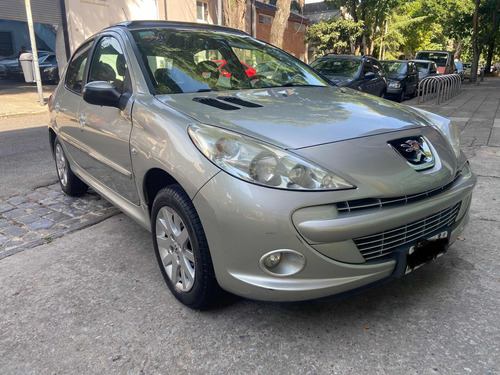 Peugeot 207 1.6 Xt