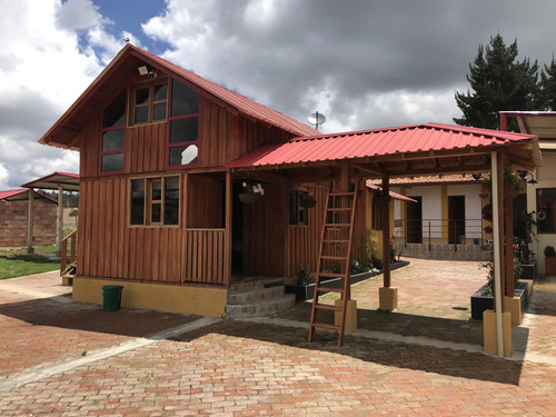 Venta  De Amplia Vivienda Campestre  En Chivata