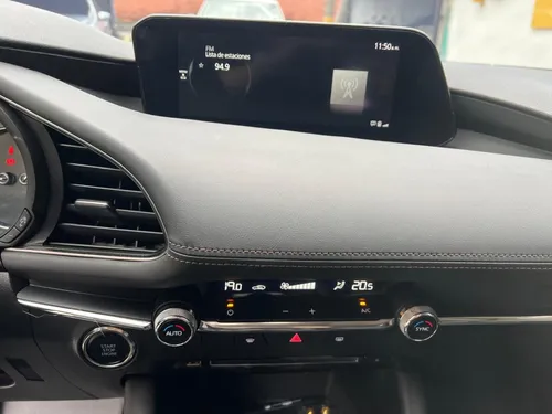 Mazda 3 2.0 Touring