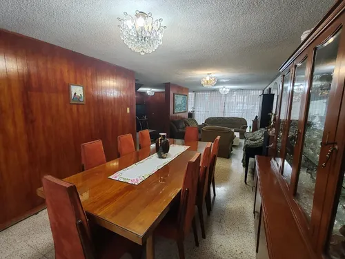 Casa Sola Con Departamento Independiente A Un Costado De Uvm Coyoacán