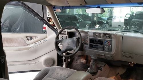 Imagem 9 de 11 de Chevrolet - Blazer Dlx 2.0 Mec. 1999