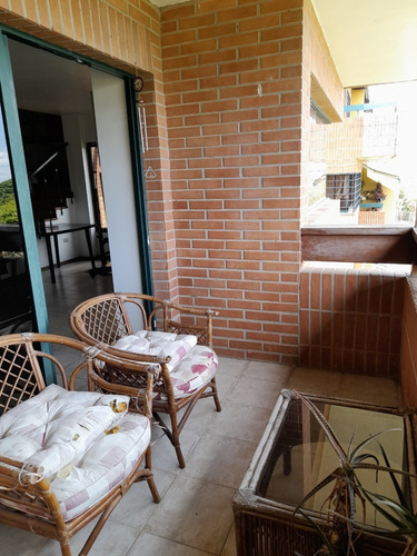 Imagen 11 de 27 de Townhouse En Urbanismo Privado La Mapora. Rodeado De Vegetación.