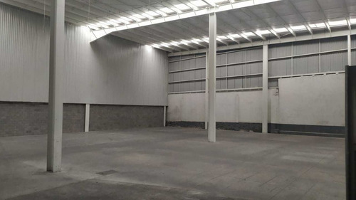 Imagen 1 de 7 de Bodega 1,200 M2 En Renta Tlalnepantla