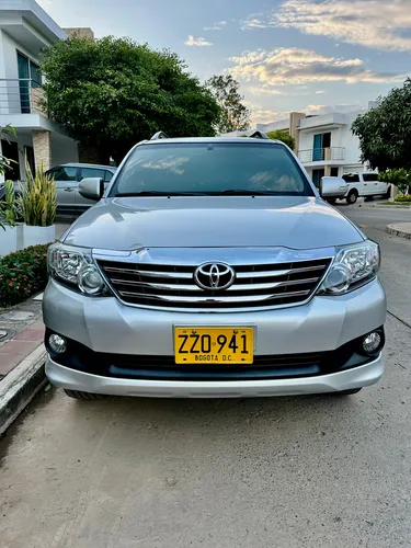 Toyota Fortuner 2.7l 4x2
