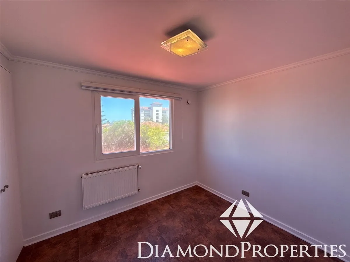 Imagen 3 de 22 de Vendo Casa Con Amplio Terreno De 500 Metros En Serena Golf