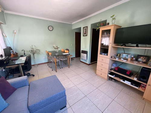 Imagen 4 de 15 de Departamento 2 Ambientes Con Cochera Y Baulera En Villa Ballester Centro