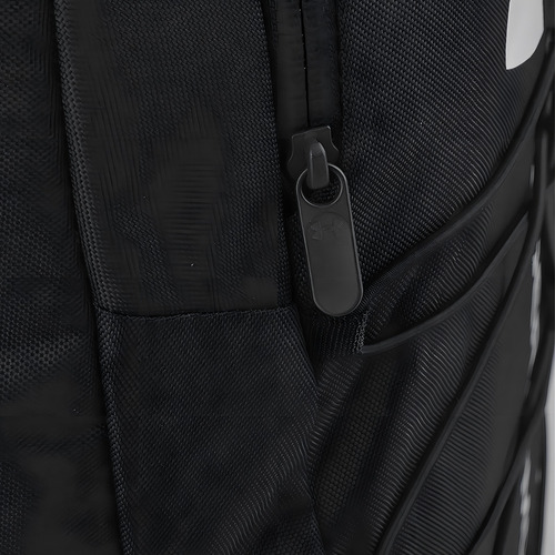 Mochila Under Armour Hustle Sport En Negro 26L