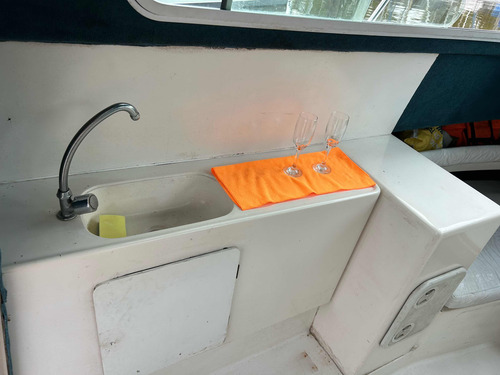 Fisher Cabin No Tracker Cabinado No Lancha Cuddy Barco