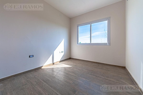Imagen 19 de 26 de A Estrenar, Moderna Casa En Una Sola Santa Lucía, Pilar Del Este, Pilar.