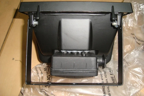 Reflector Marca New-lite Modelo Mhl-002. 500 W. 120 V.