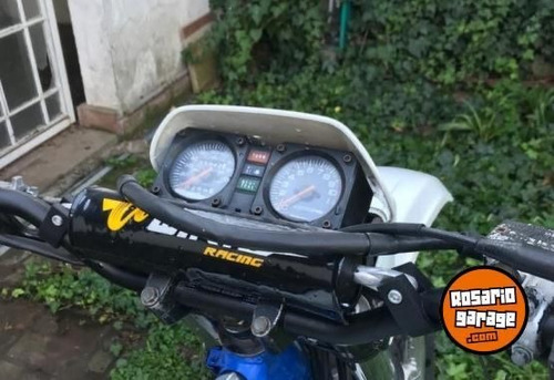 Imagen 3 de 10 de Suzuki Dr 350 S