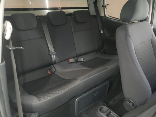 Volkswagen Saveiro 1.6 Robust Cab. Dupla Total Flex 2p marchas