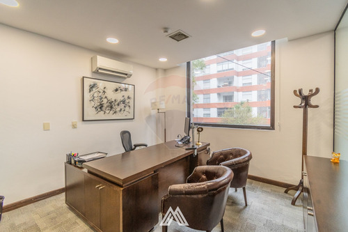 Imagen 9 de 15 de Venta Con Renta En Usd - 5,5 % - Local / Oficina
