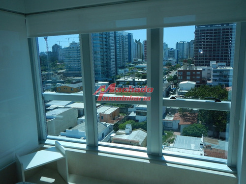 Apartamento En Punta Del Este, Mansa- Ref: 3082