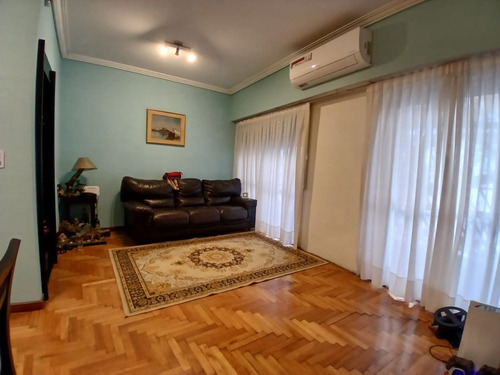 Casa De 3 Ambientes C/opcion A 3er Dormitorio En Pb Y 1er Piso Con Garage, Patio, Balcones, Quincho Y Parrilla