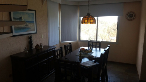 Apartamento En Venta De 2 Dormitorios En Playa Mansa