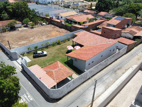 Sítio Com Casa De 3 Quartos No Eusébio 830m²